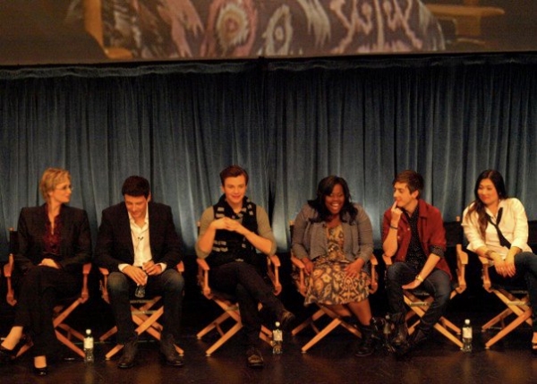 Jane Lynch, Cory Monteith, Chris Colfer, Amber Riley, Kevin McHale and Jenna Ushkowit Photo