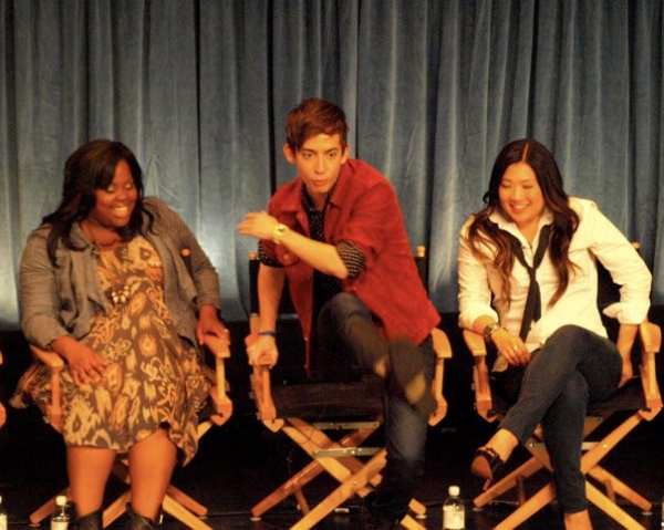 Photo Flash: GLEE Cast Returns To PaleyFest Image