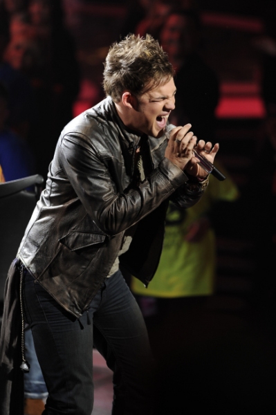 Photo Flash: AMERICAN IDOL's Top 12 in Action Image