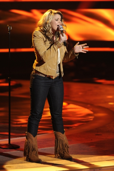 Photo Flash: AMERICAN IDOL's Top 12 in Action Image