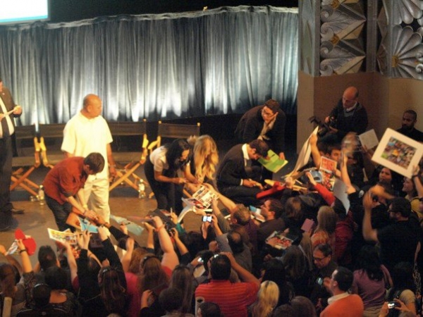 Photo Flash: GLEE Cast Returns To PaleyFest Part 2 Image