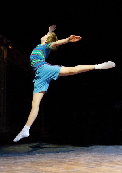 Photo Flash: BILLY ELLIOT Plays Victoria Palace Theatre Image