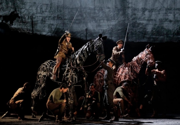 Photo Flash: WAR HORSE at LCT - First Production Shots Image
