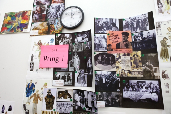 Photo Coverage: THE PEOPLE IN THE PICTURE Cast Meets the Press! Image