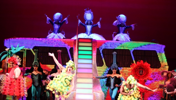 Photo Coverage: PRISCILLA QUEEN OF THE DESERT - Opening Night Curtain Call! Image