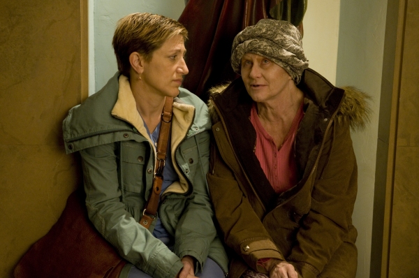 Photo Flash: BroadwayWorld Loves Nurse Jackie Image