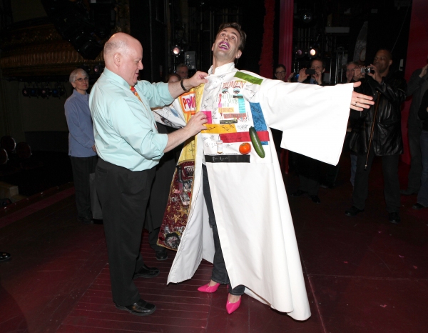 Photo Coverage: PRISCILLA QUEEN OF THE DESERT - Gypsy Robe Ceremony! Image