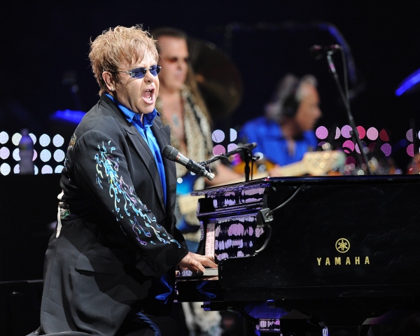 Photo Flash: Elton John Visits Norfolk on 2011 Tour Image