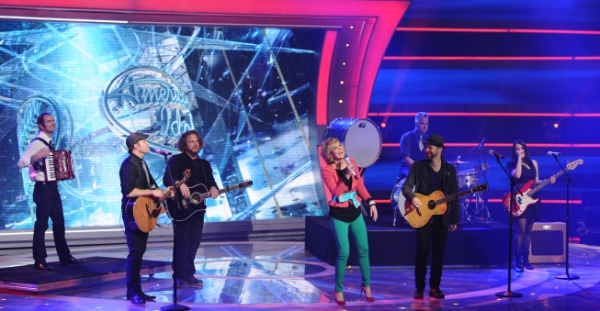 Photo Flash: AMERICAN IDOL's Top 11 Results Show 