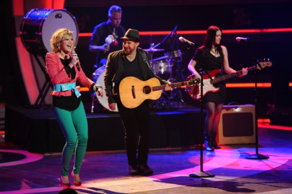 Photo Flash: AMERICAN IDOL's Top 11 Results Show Image