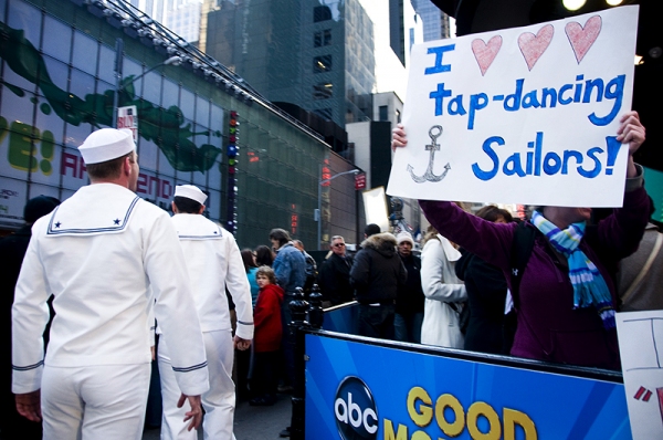 BWW Exclusive: Behind the Scenes with ANYTHING GOES at Good Morning America Image