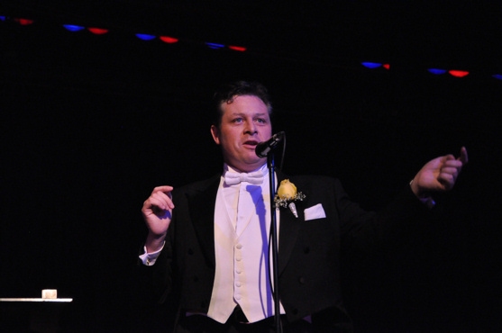 Photo Coverage: Anthony Kearns Sings at 'Since You Went Away' Image