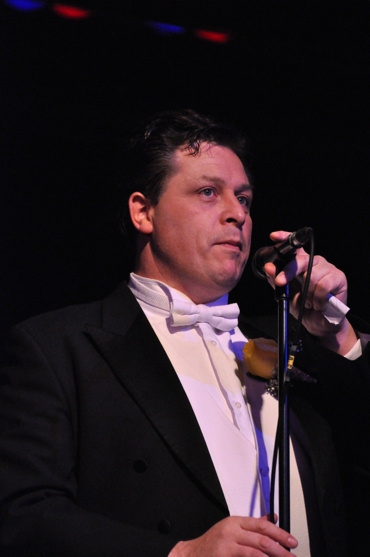 Photo Coverage: Anthony Kearns Sings at 'Since You Went Away' Image