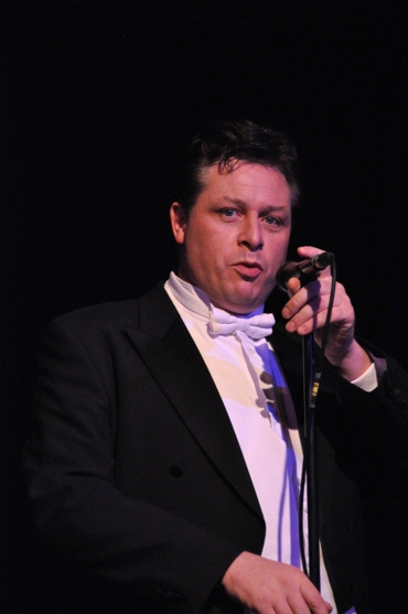Photo Coverage: Anthony Kearns Sings at 'Since You Went Away' Image