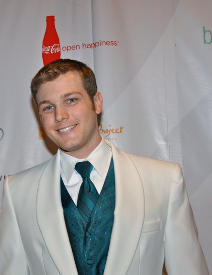 Photo Coverage: Night of 1000 Gowns Celebrates LGBT Community Image