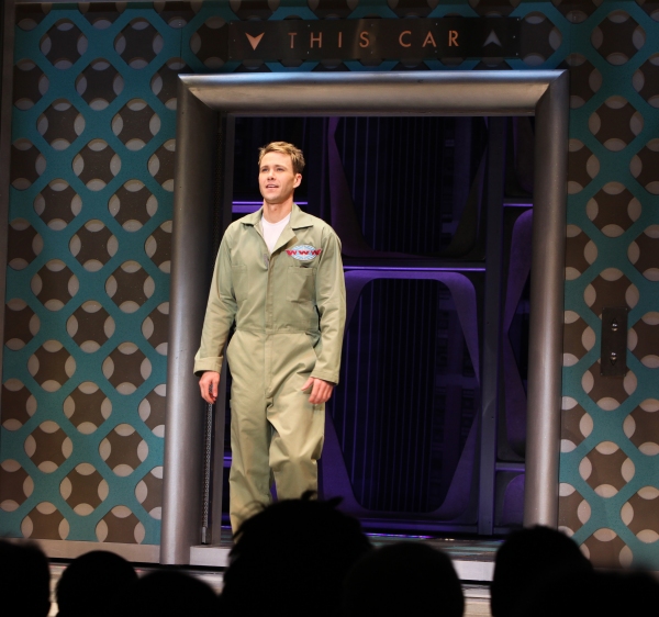 Photo Coverage: HOW TO SUCCEED IN BUSINESS Opening Night Curtain Call Image