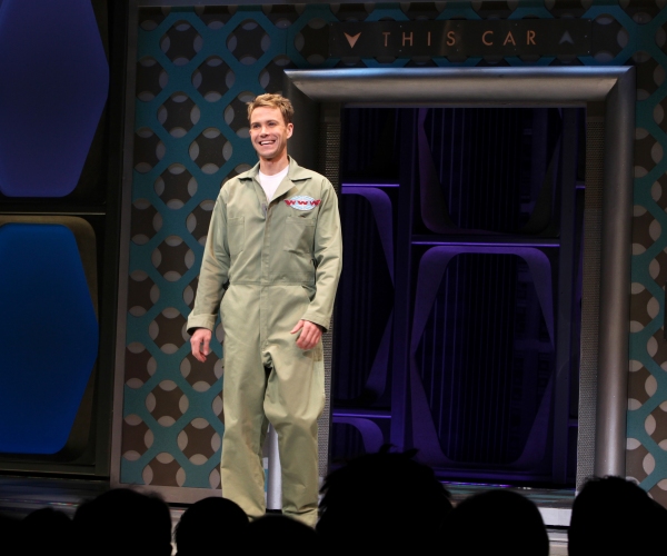 Photo Coverage: HOW TO SUCCEED IN BUSINESS Opening Night Curtain Call Image