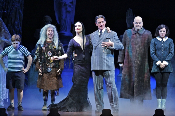 Photo Flash: Check Out the ADDAMS' New Family Photo Album! Image