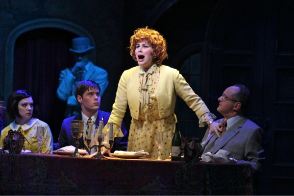 Photo Flash: Check Out the ADDAMS' New Family Photo Album! Image
