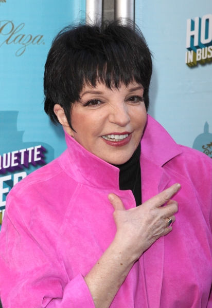 Photo Coverage: HOW TO SUCCEED Theatre Arrivals! Image
