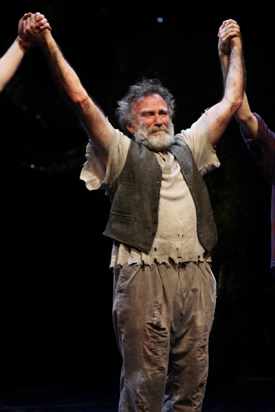 Robin Willams during the Broadway Opening Night Curtain Call for 'Bengal Tiger at the Photo