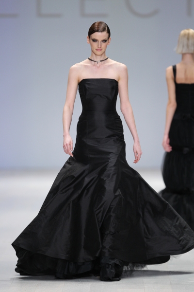 Photo Flash: Lundstrom's Fall Line at Toronto Fashion Week Image