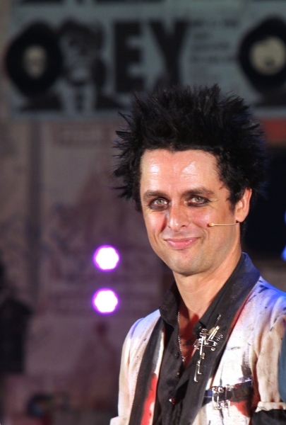 Photo Flash: Billie Joe Armstrong Returns to AMERICAN IDIOT Tonight! Image