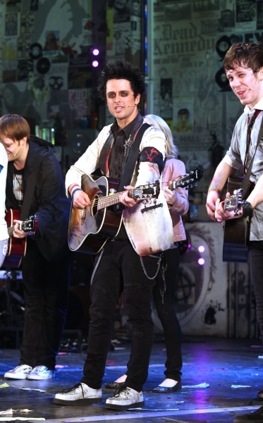 Photo Flash: Billie Joe Armstrong Returns to AMERICAN IDIOT Tonight! Image