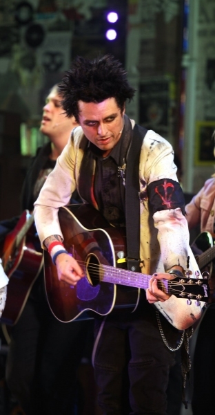 Photo Flash: Billie Joe Armstrong Returns to AMERICAN IDIOT Tonight! Image