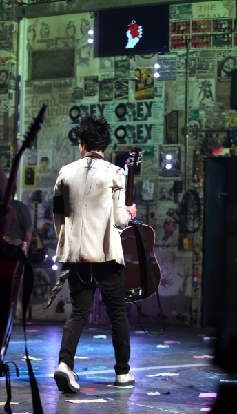 Photo Flash: Billie Joe Armstrong Returns to AMERICAN IDIOT Tonight! Image