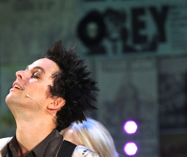 Photo Flash: Billie Joe Armstrong Returns to AMERICAN IDIOT Tonight! Image