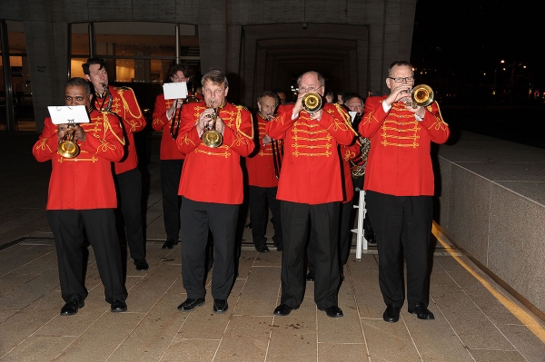 Photo Flash: Walters, Mizrahi, et al. at WAR HORSE Benefit Image