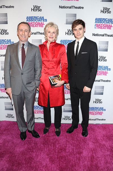 Photo Flash: Walters, Mizrahi, et al. at WAR HORSE Benefit Image