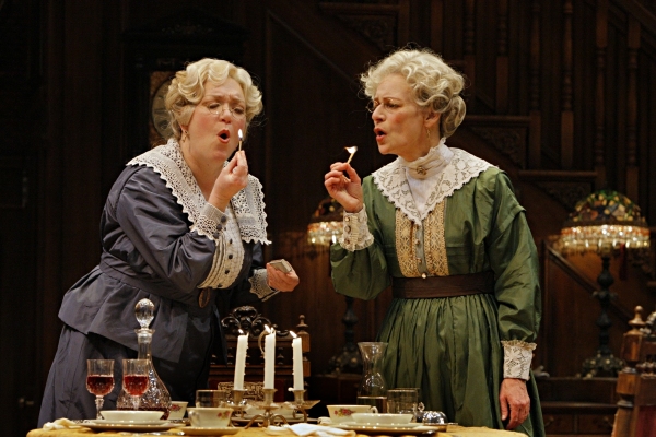 Photo Flash: ARSENIC AND OLD LACE Plays the Guthrie Image