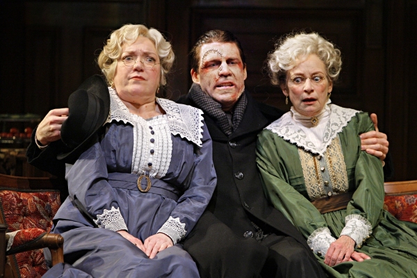 Photo Flash: ARSENIC AND OLD LACE Plays the Guthrie Image
