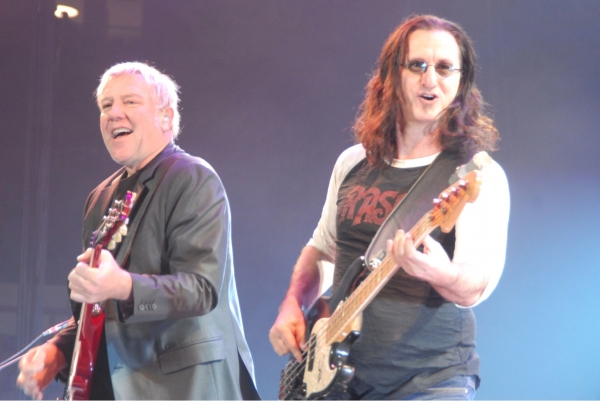 Photo Flash: Rush Plays Madison Square Garden Image