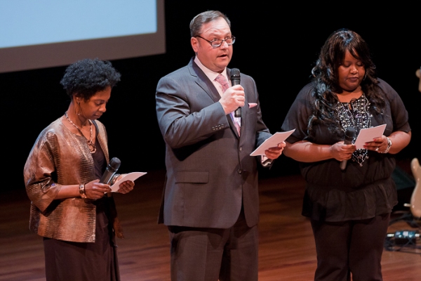 Photo Coverage: O'Hara, Rudd & More Honor Carly Simon at Our Time Gala Image