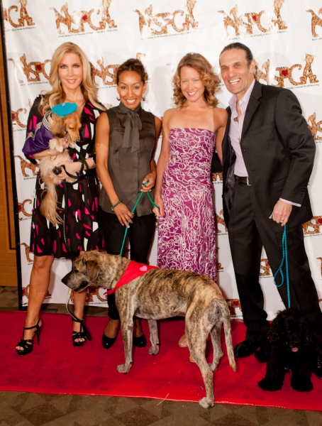 Photo Flash: Stars Gather for ANIMALS IN WONDERLAND Image