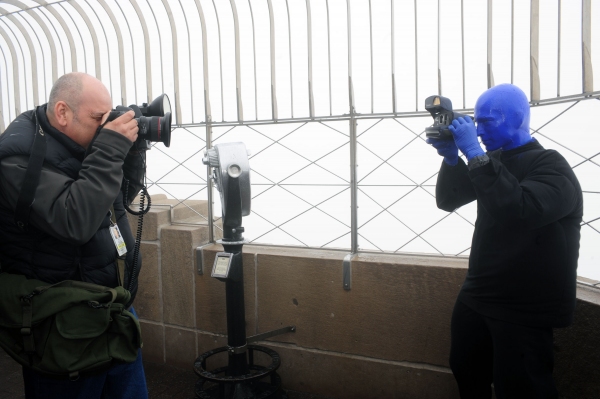 Photo Flash: Blue Man Group Lights Up Empire State Building Image