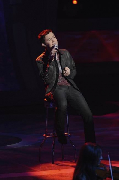 Photo Flash: Top 8 Sing on AMERICAN IDOL 