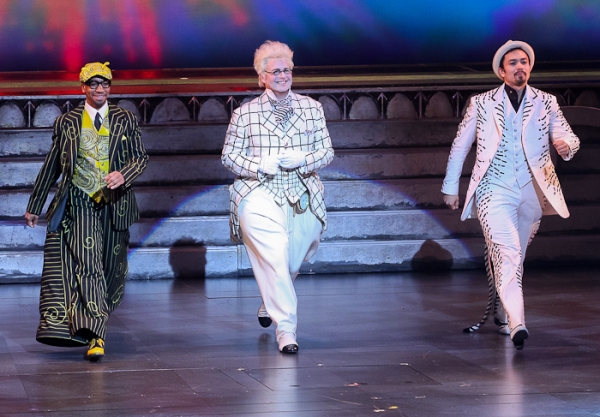 Photo Coverage: WONDERLAND Opening Night on Broadway - Curtain Call! Image