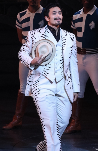 Photo Coverage: WONDERLAND Opening Night on Broadway - Curtain Call! Image