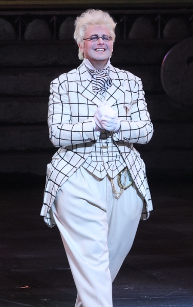 Photo Coverage: WONDERLAND Opening Night on Broadway - Curtain Call! Image