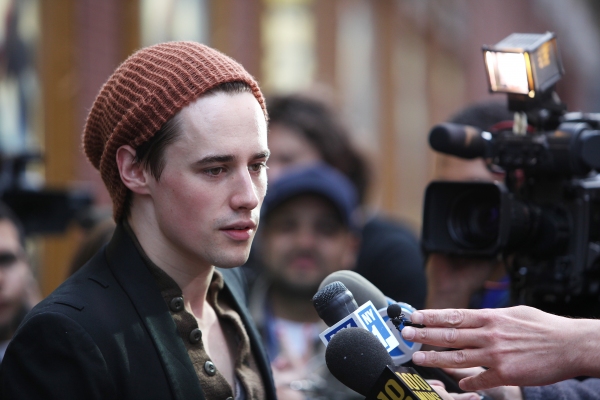 Photo Coverage: SPIDER-MAN: Turn Off the Dark Pre-Hiatus Cast at the Stage Door Image
