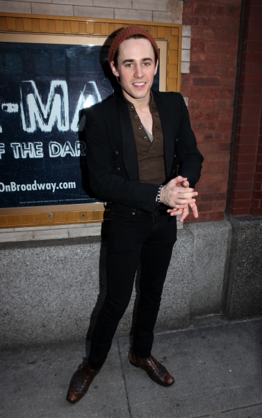 Photo Coverage: SPIDER-MAN: Turn Off the Dark Pre-Hiatus Cast at the Stage Door Image