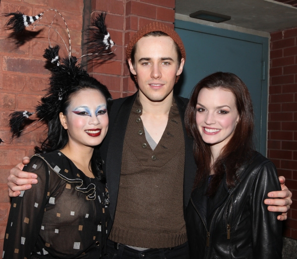  T.V. Carpio & Reeve Carney & Jennifer Damiano meeting the Press after the Final Curt Photo