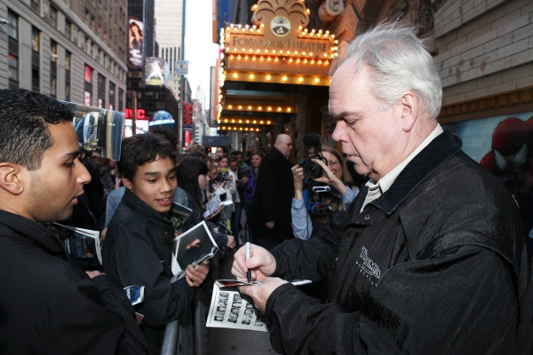 Photo Coverage: SPIDER-MAN: Turn Off the Dark Pre-Hiatus Cast at the Stage Door Image