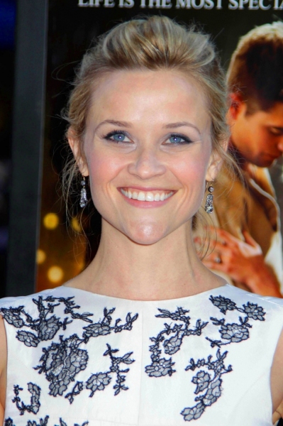 Photo Flash: WATER FOR ELEPHANTS Premieres in NYC Image