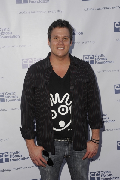 Photo Coverage: Hatcher, Cross & More Celebrate Wisteria Lane Block Party Image