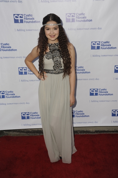 Photo Coverage: Hatcher, Cross & More Celebrate Wisteria Lane Block Party Image